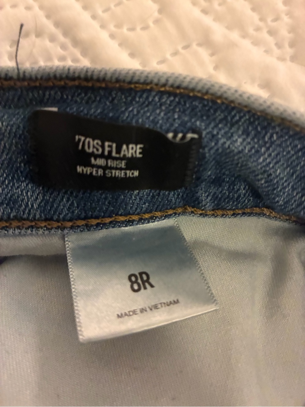 Express 70s Flare Jeans Mid Rise Hyper Stretch Light Wash Raw Hem Size 8R - Picture 6 of 12